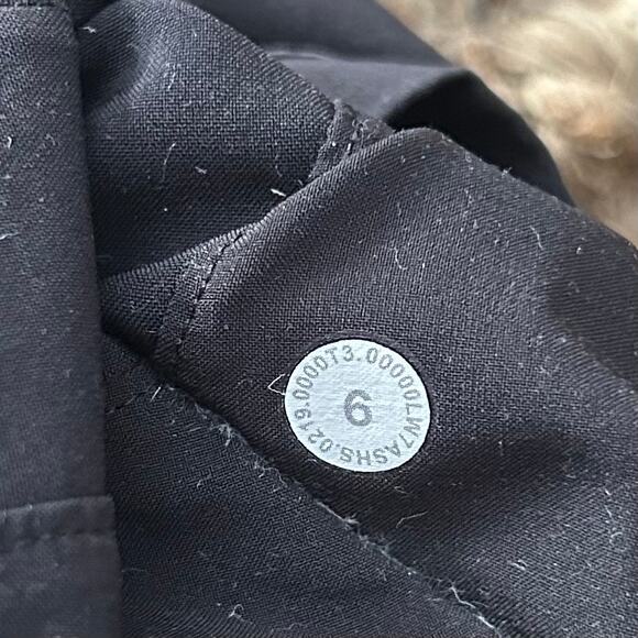 Lululemon Spring Break Away Short 3" – Black – Size 6 - Picture 8 of 11